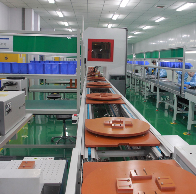 удовлетворять требованиям к качеству в таких областях, как вооружение, летательные аппараты и суда