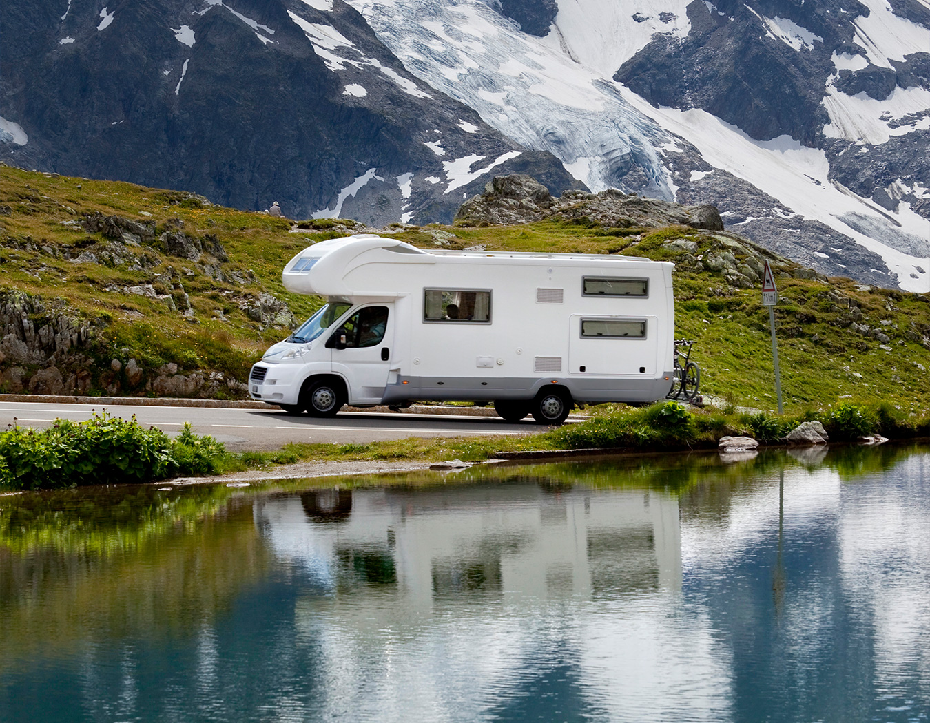 The extreme cold breakthrough battle of special vehicle starting power supply