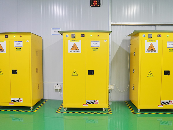 电池充电防爆柜